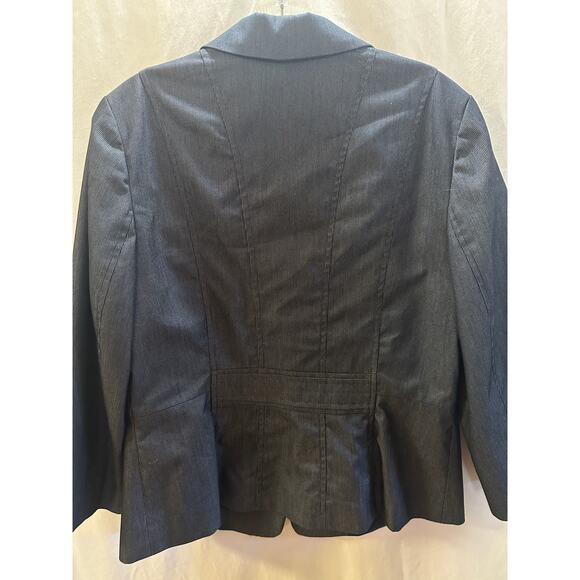 Halogen Women’s Pinstripe Blazer Jacket – Size 12 – Gray Tailored Street-Style - Picture 7 of 9